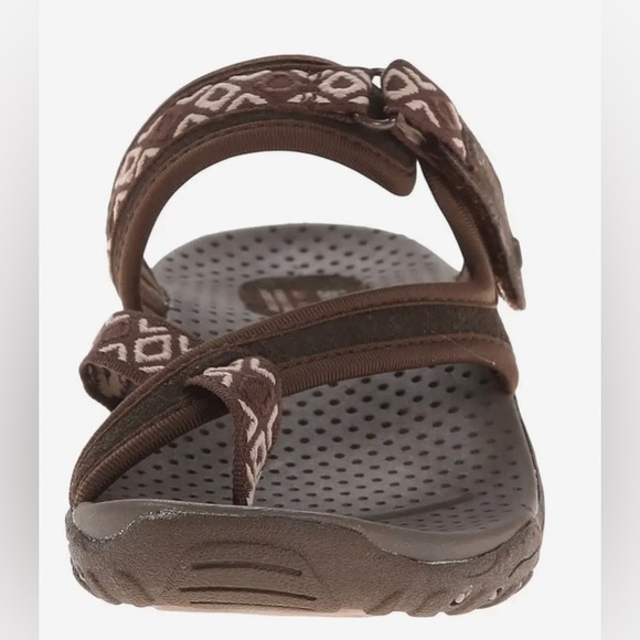 Sketchers•Reggae Trailway - Picture 4 of 9